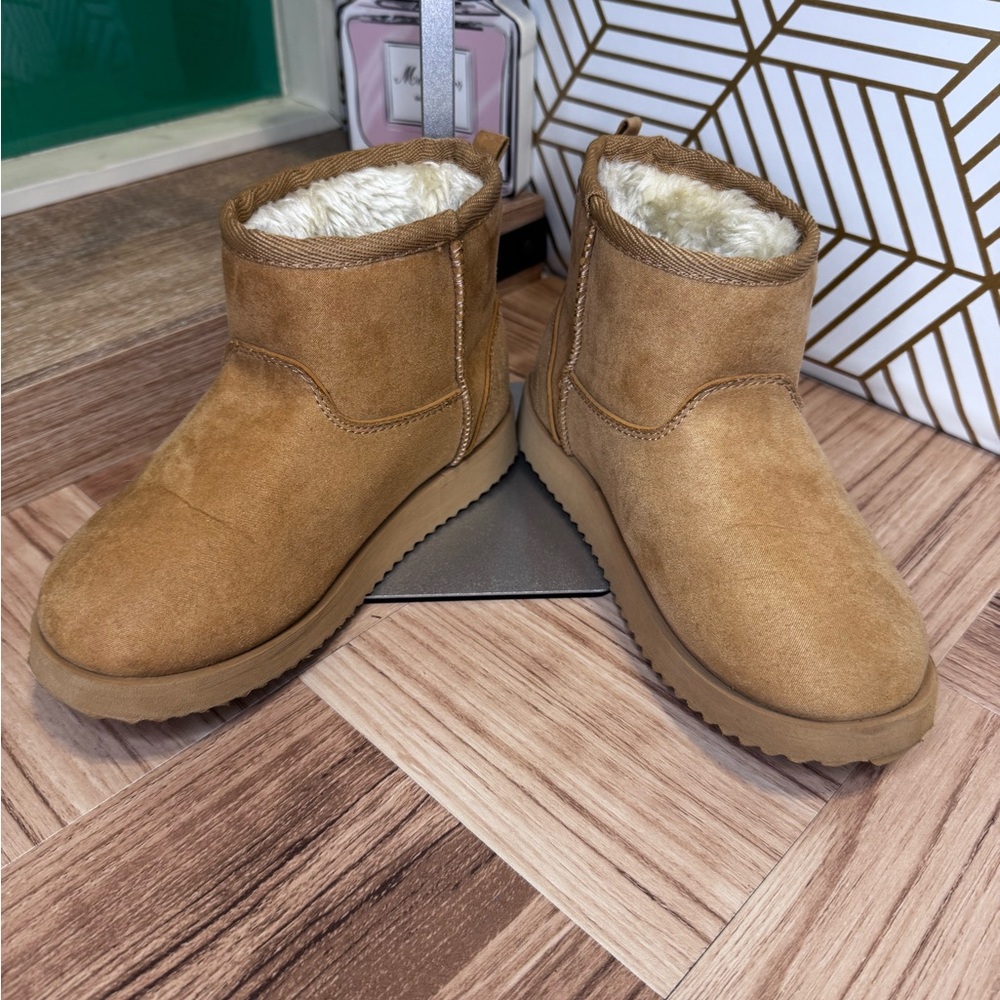 Girls Tan Suede Ankle Boots with Faux Fur Lining